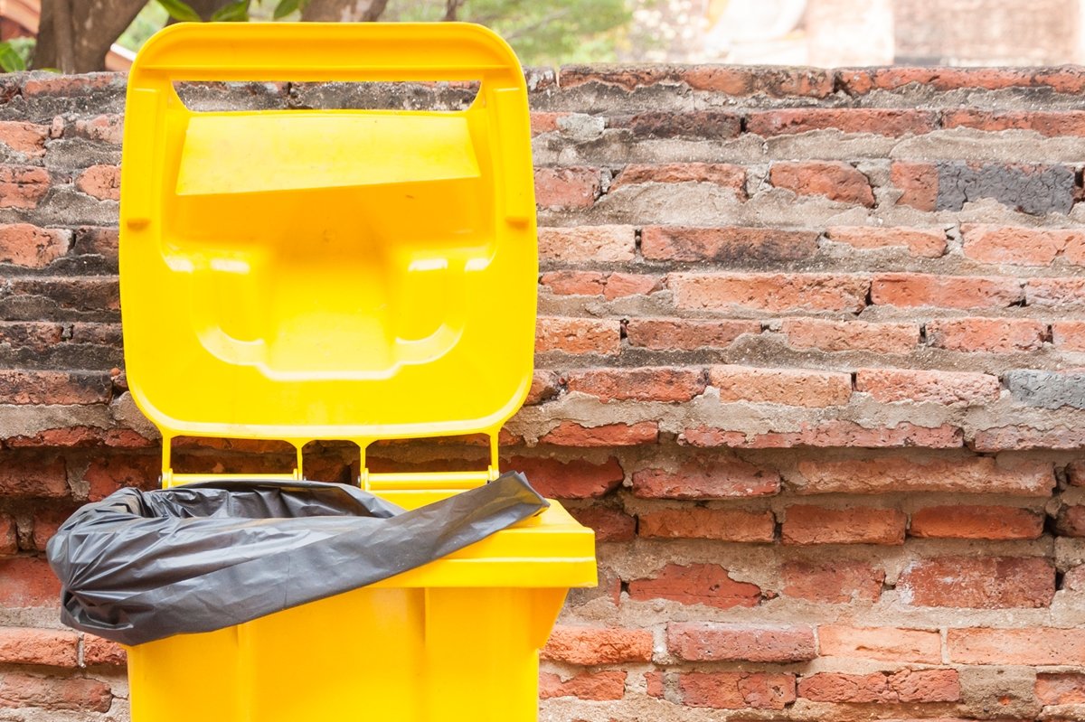 contenedores de basura reciclaje